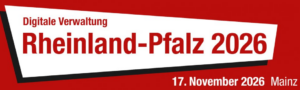 Grafik zur Fachveranstaltung „Digitale Verwaltung Rheinland-Pfalz 2026“ auf rotem Hintergrund. Im Mittelpunkt steht der Veranstaltungsname in großen weißen und roten Buchstaben. Unten rechts sind Datum und Ort „17. November 2026, Mainz“ angegeben. Das Motiv kündigt die Veranstaltung zur Digitalisierung der öffentlichen Verwaltung in Rheinland-Pfalz an.